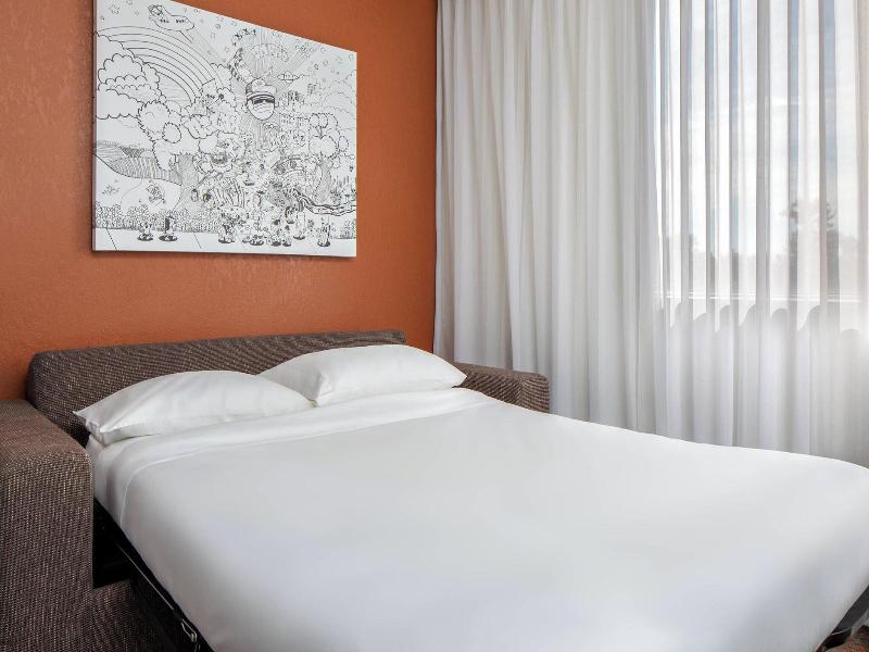 Renaissance Indianapolis North Hotel image