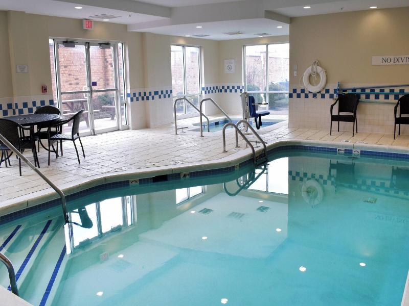 Fairfield Inn & Suites Indianapolis East image