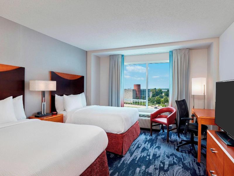 Fairfield Inn & Suites Indianapolis Downtown image
