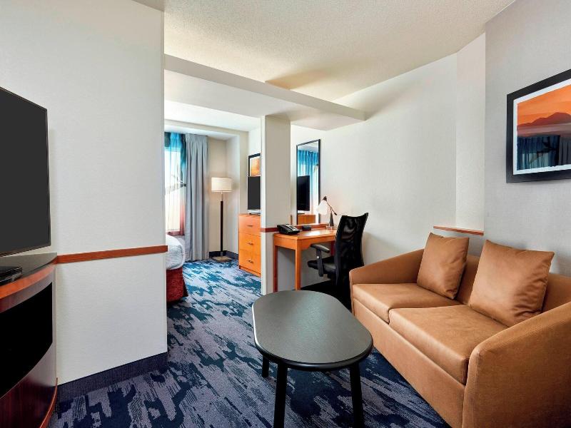 Fairfield Inn & Suites Indianapolis Downtown image