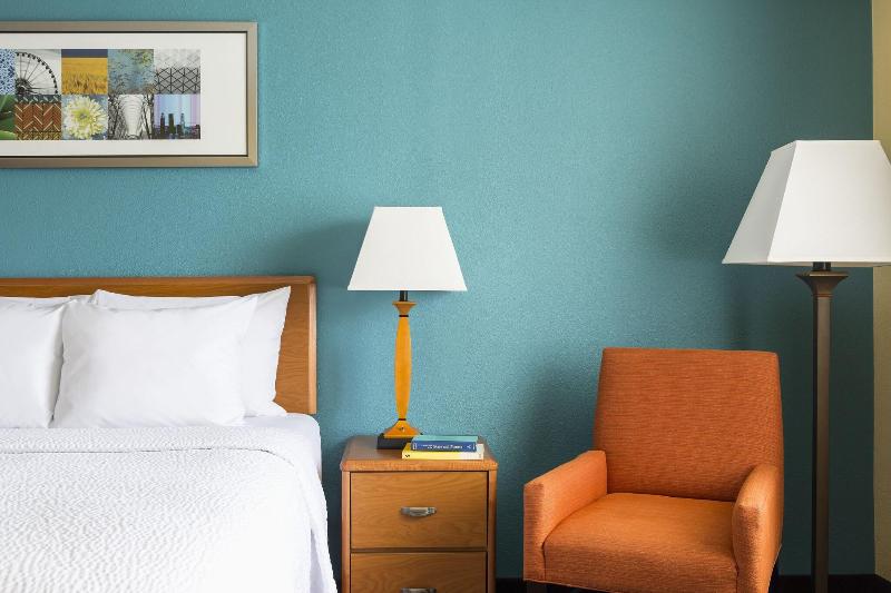 Fairfield Inn Muncie image