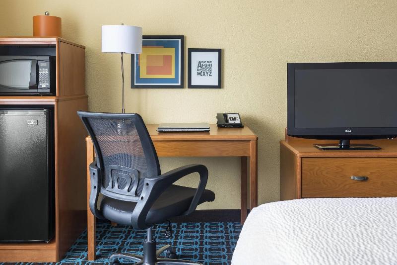 Fairfield Inn Muncie image