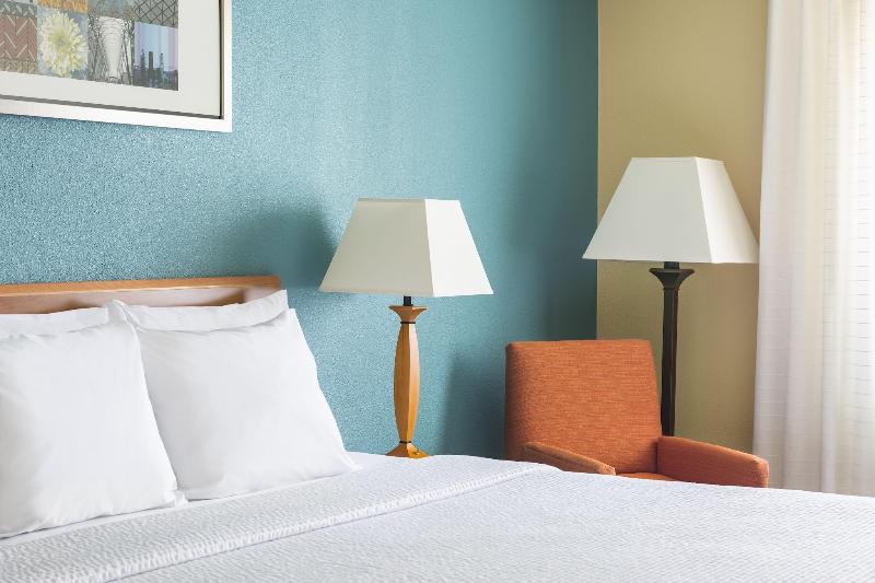 Fairfield Inn Muncie image