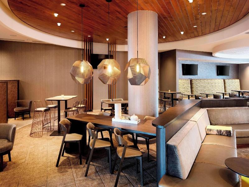 SpringHill Suites Indianapolis Downtown image