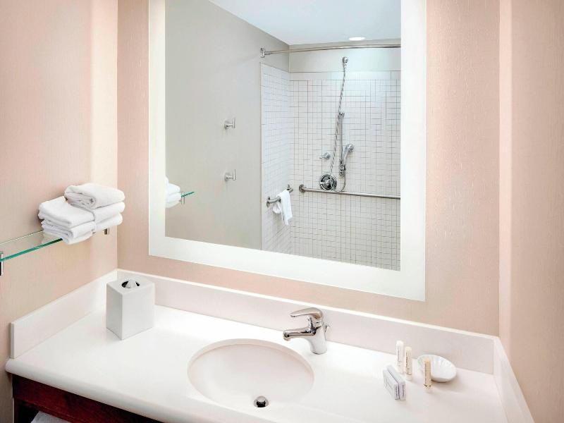 SpringHill Suites Indianapolis Downtown image