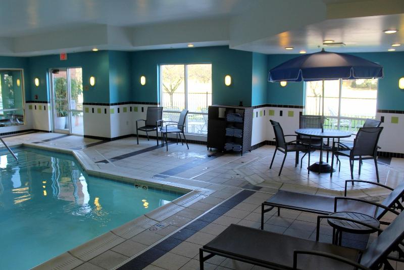 Fairfield Inn & Suites Seymour image