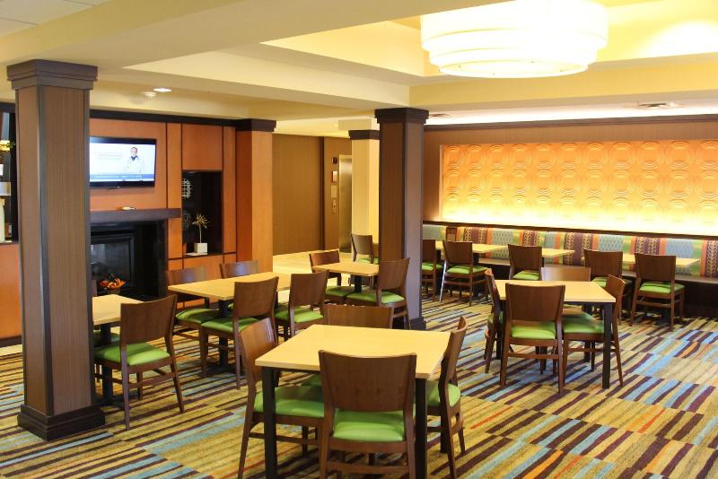 Fairfield Inn & Suites Seymour image
