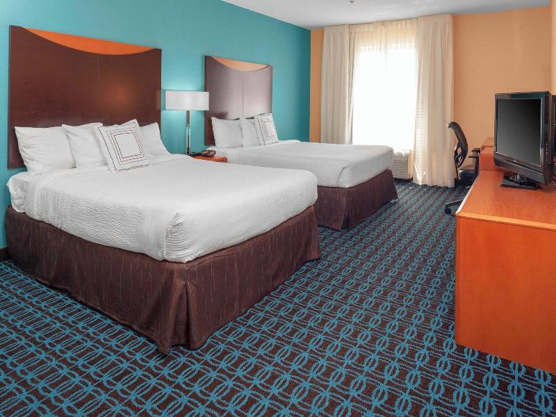 Fairfield Inn & Suites Seymour image