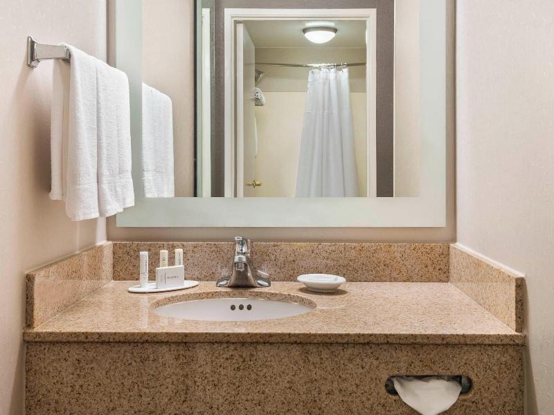 SpringHill Suites Indianapolis Carmel image