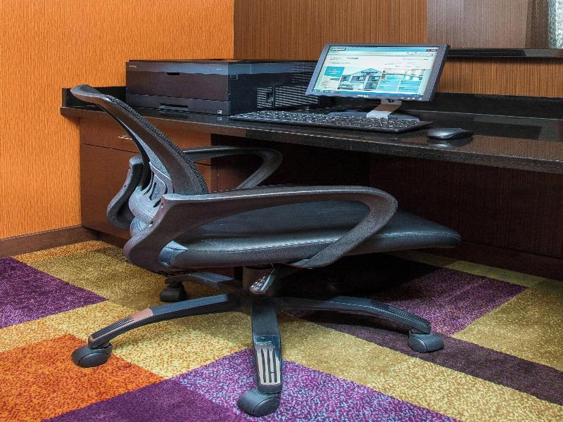 Fairfield Inn & Suites Terre Haute
