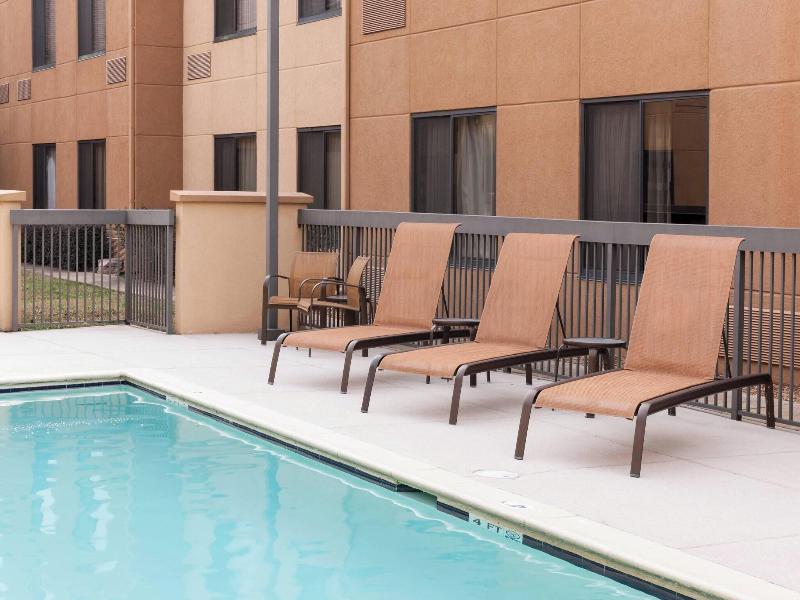Courtyard Jackson Ridgeland — photo 16