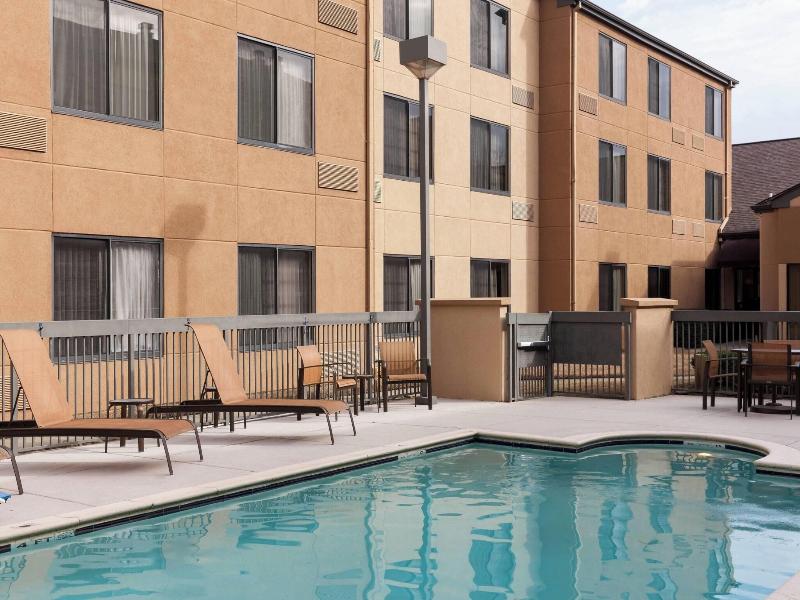 Courtyard Jackson Ridgeland — photo 18