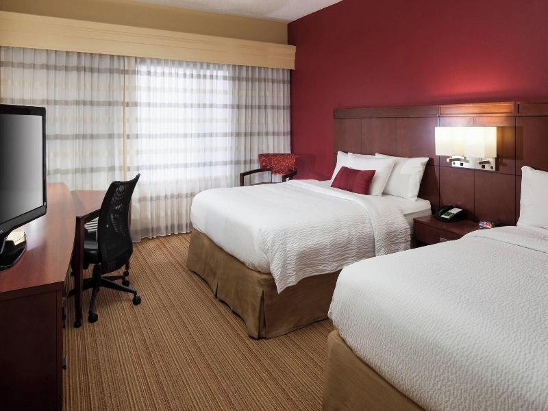 DOUBLE TWO DOUBLE BEDS — photo 12