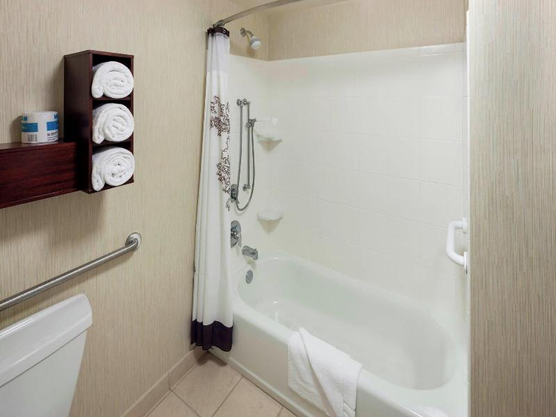 SUITE KING BED ONE BEDROOM — photo 15