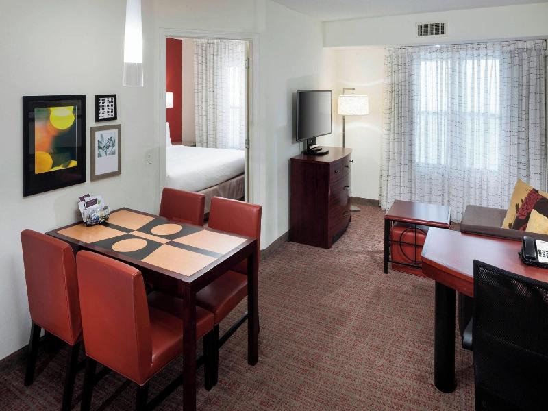SUITE TWO DOUBLE BEDS — photo 6