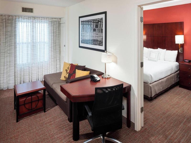 SUITE TWO DOUBLE BEDS — photo 8