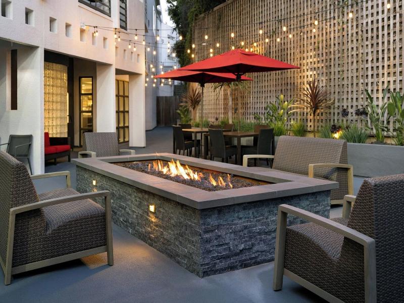 Courtyard Los Angeles Century City/Beverly Hills image