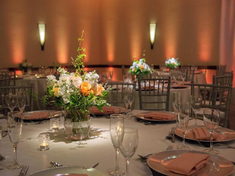 Fullerton Marriott at California State University image