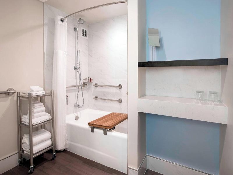 Irvine Marriott image