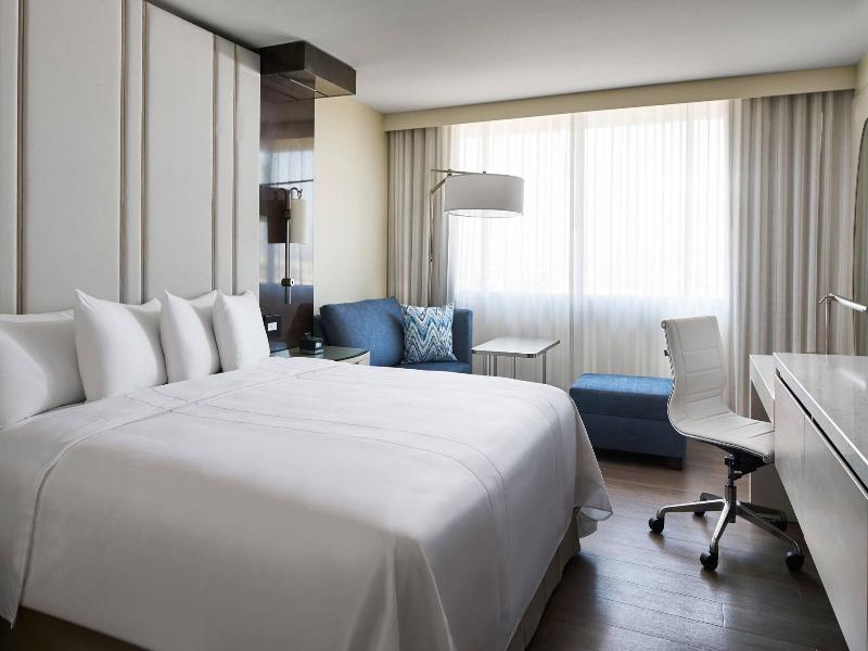 Irvine Marriott image