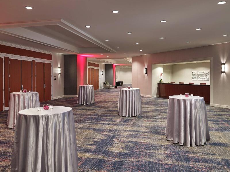 Warner Center Marriott Woodland Hills image