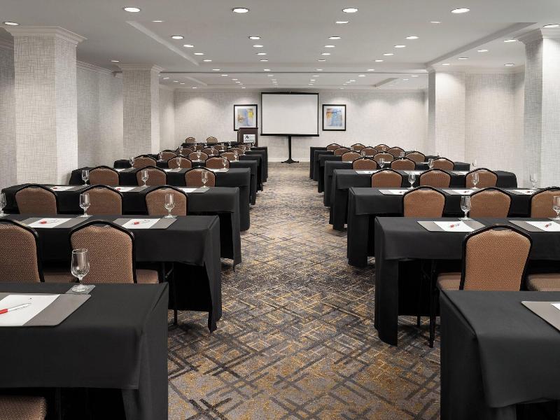 Warner Center Marriott Woodland Hills image