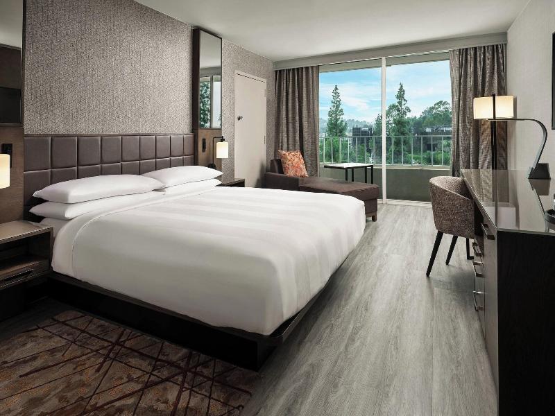 Warner Center Marriott Woodland Hills image