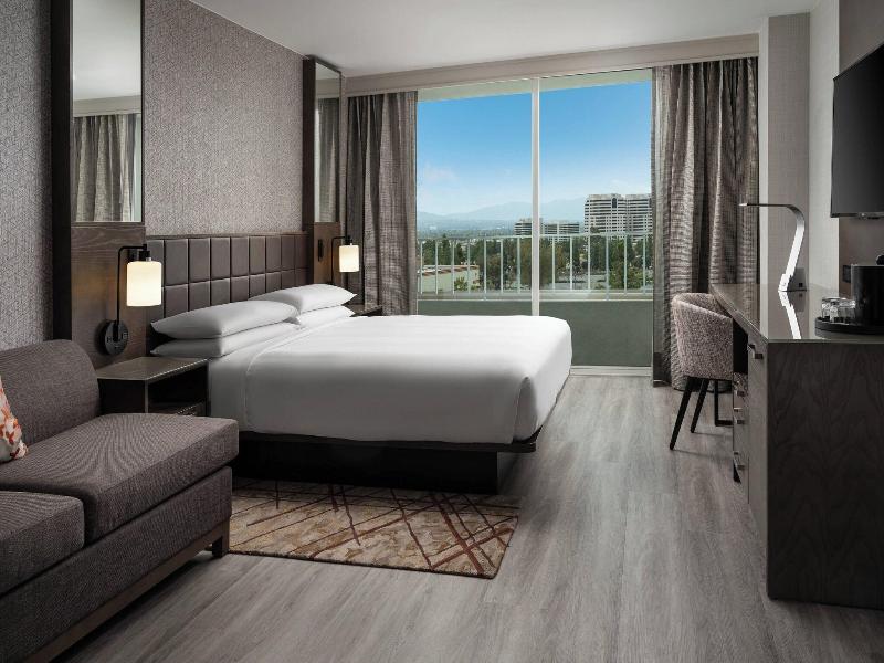 Warner Center Marriott Woodland Hills image
