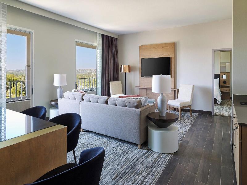 Warner Center Marriott Woodland Hills image