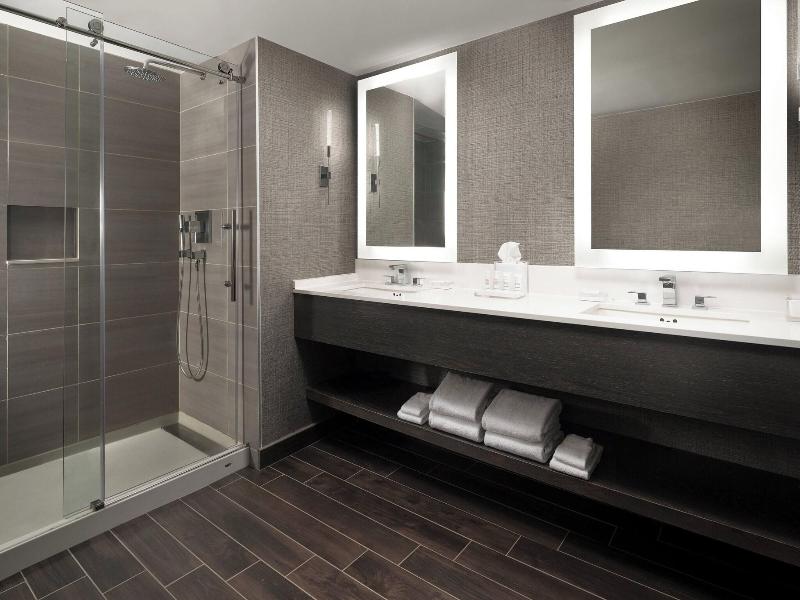 Warner Center Marriott Woodland Hills image