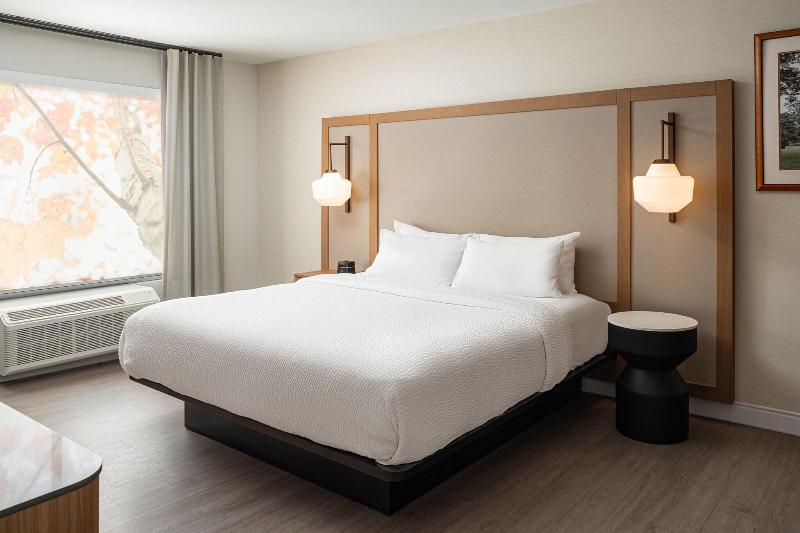 Fairfield Inn & Suites Lexington Georgetown image