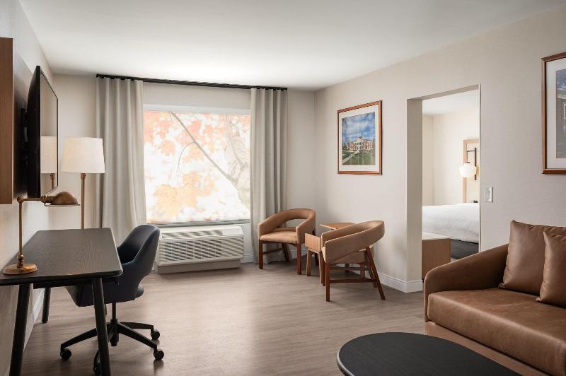 Fairfield Inn & Suites Lexington Georgetown image