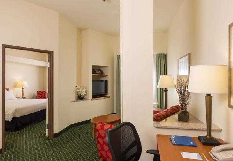 Fairfield Inn AND Suites Lafayette South