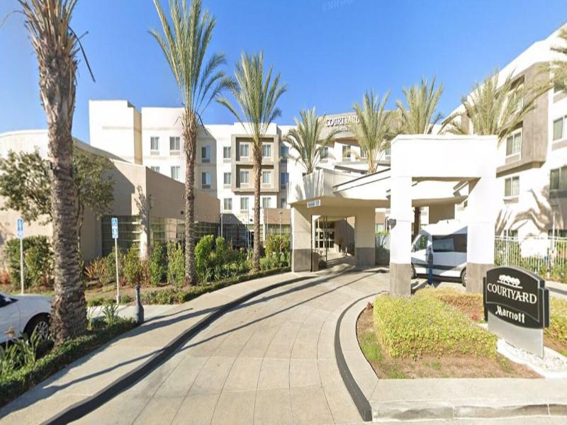 Courtyard Long Beach Airport image