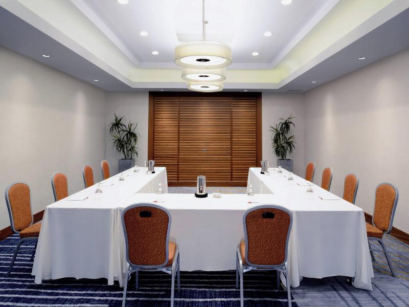 Long Beach Marriott image