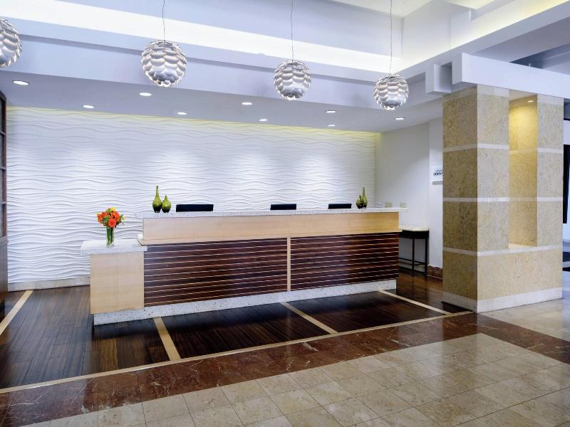 Long Beach Marriott image