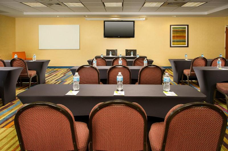 Fairfield Inn & Suites Marshall image