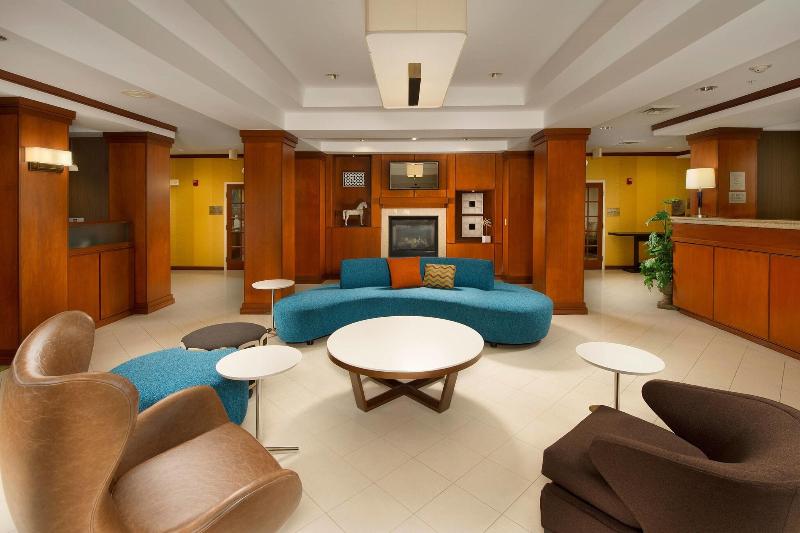 Fairfield Inn & Suites Marshall image