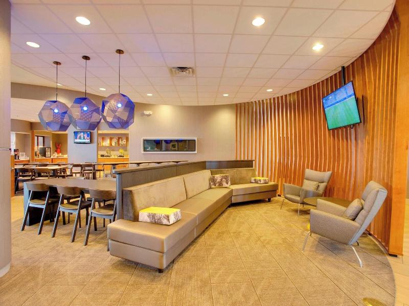 SpringHill Suites Lawrence Downtown