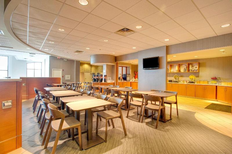 SpringHill Suites Lawrence Downtown image