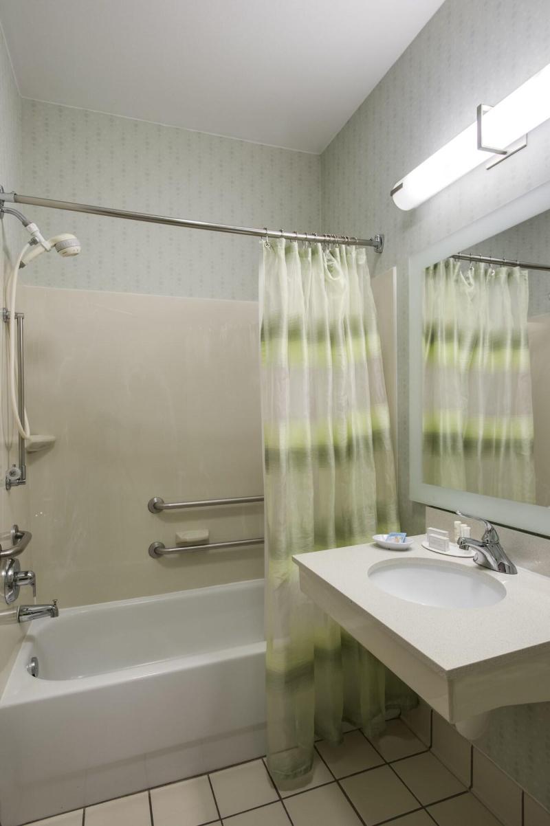 SpringHill Suites Lawrence Downtown image