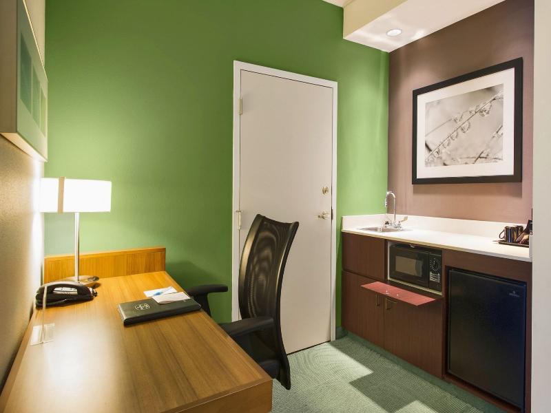 SpringHill Suites Lawrence Downtown image