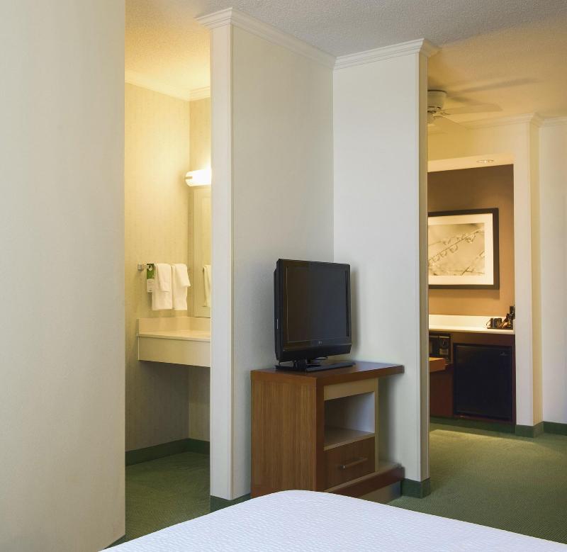 SpringHill Suites Lawrence Downtown image
