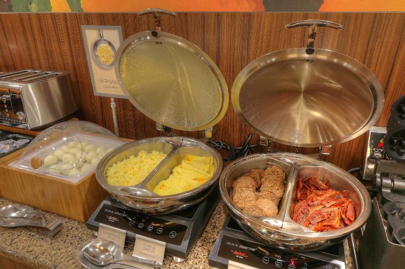 Fairfield Inn & Suites Mt. Pleasant image