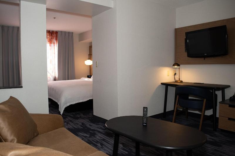 Fairfield Inn & Suites Mt. Pleasant image