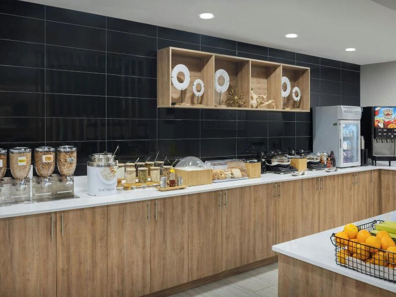 SpringHill Suites Midland image