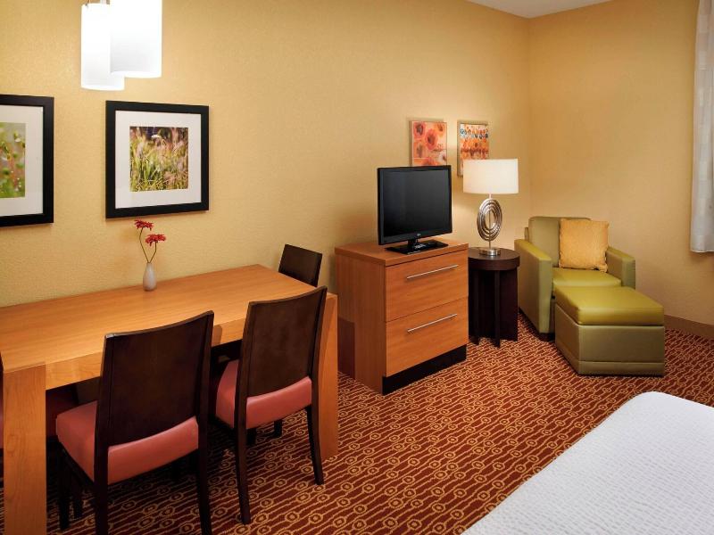 TownePlace Suites Saginaw image