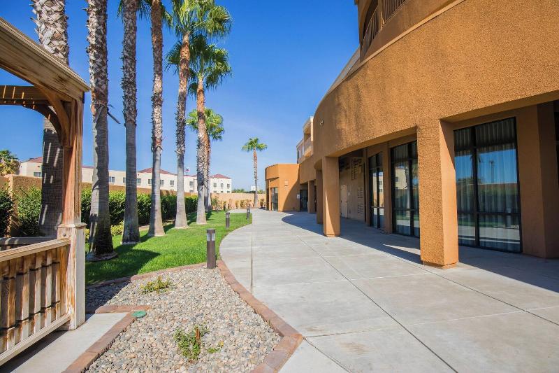 Courtyard Merced image