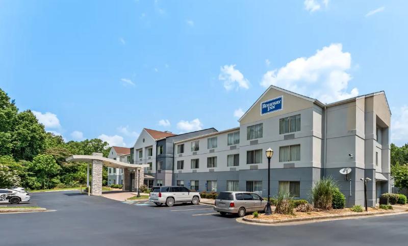 Spark by Hilton Macon North