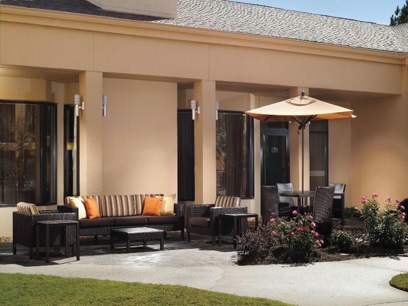 Courtyard Macon image